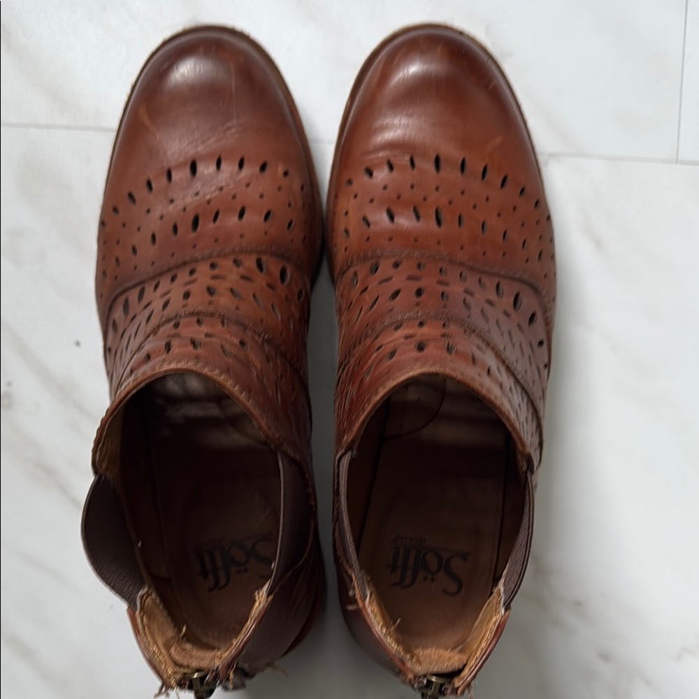 Sofft Brown Leather Perferated Booties